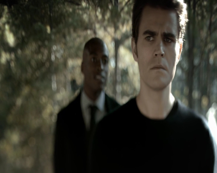 VampireDiaries-dot-nl_VVampireDiaries-dot-nl_VampireDiaries-8x07TheNextTimeIHurtSomebodyItCouldBeYou0851.jpg