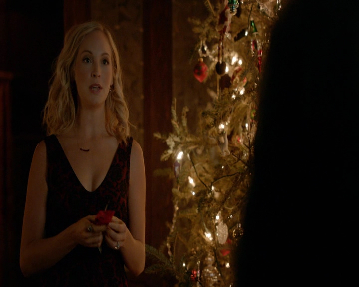 VampireDiaries-dot-nl_VVampireDiaries-dot-nl_VampireDiaries-8x07TheNextTimeIHurtSomebodyItCouldBeYou0916.jpg