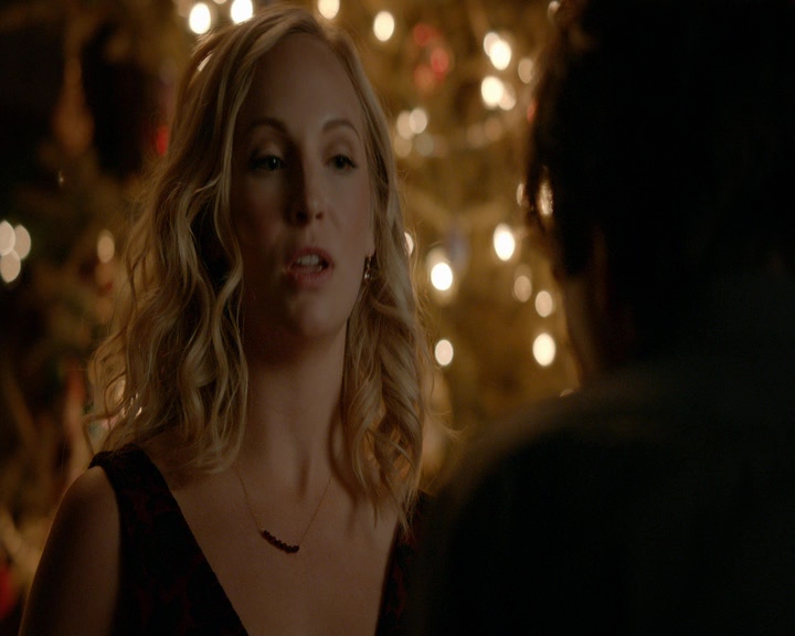 VampireDiaries-dot-nl_VVampireDiaries-dot-nl_VampireDiaries-8x07TheNextTimeIHurtSomebodyItCouldBeYou0923.jpg