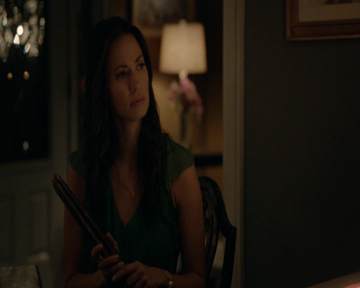 VampireDiaries-dot-nl_VVampireDiaries-dot-nl_VampireDiaries-8x07TheNextTimeIHurtSomebodyItCouldBeYou1042.jpg