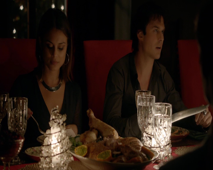 VampireDiaries-dot-nl_VVampireDiaries-dot-nl_VampireDiaries-8x07TheNextTimeIHurtSomebodyItCouldBeYou1061.jpg