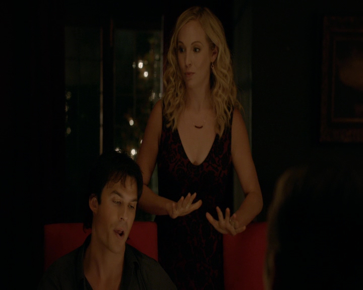 VampireDiaries-dot-nl_VVampireDiaries-dot-nl_VampireDiaries-8x07TheNextTimeIHurtSomebodyItCouldBeYou1070.jpg