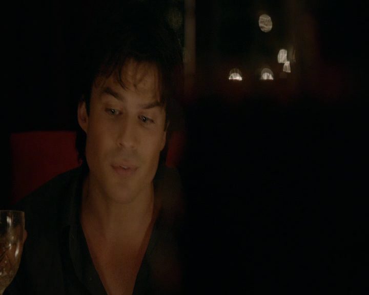 VampireDiaries-dot-nl_VVampireDiaries-dot-nl_VampireDiaries-8x07TheNextTimeIHurtSomebodyItCouldBeYou1113.jpg