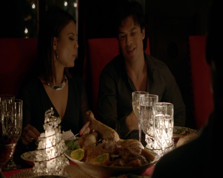 VampireDiaries-dot-nl_VVampireDiaries-dot-nl_VampireDiaries-8x07TheNextTimeIHurtSomebodyItCouldBeYou1117.jpg