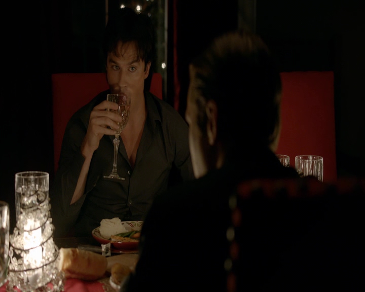 VampireDiaries-dot-nl_VVampireDiaries-dot-nl_VampireDiaries-8x07TheNextTimeIHurtSomebodyItCouldBeYou1129.jpg