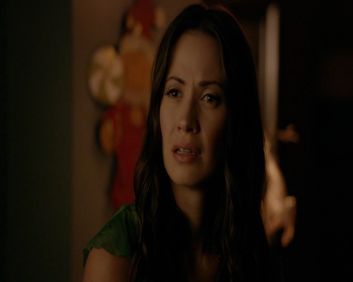 VampireDiaries-dot-nl_VVampireDiaries-dot-nl_VampireDiaries-8x07TheNextTimeIHurtSomebodyItCouldBeYou1319.jpg