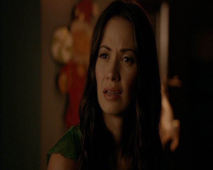 VampireDiaries-dot-nl_VVampireDiaries-dot-nl_VampireDiaries-8x07TheNextTimeIHurtSomebodyItCouldBeYou1320.jpg