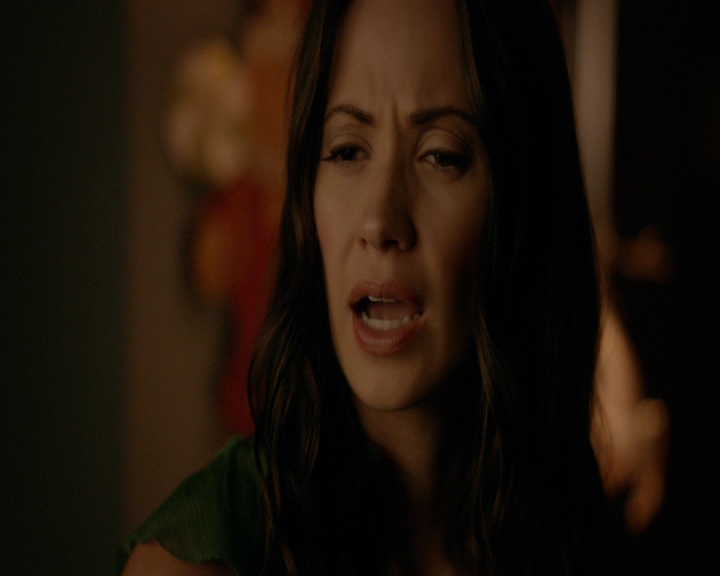 VampireDiaries-dot-nl_VVampireDiaries-dot-nl_VampireDiaries-8x07TheNextTimeIHurtSomebodyItCouldBeYou1348.jpg