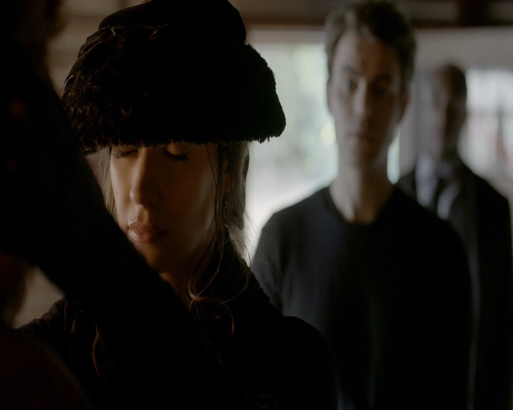 VampireDiaries-dot-nl_VVampireDiaries-dot-nl_VampireDiaries-8x07TheNextTimeIHurtSomebodyItCouldBeYou1357.jpg