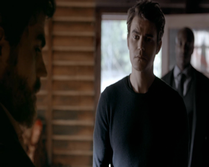 VampireDiaries-dot-nl_VVampireDiaries-dot-nl_VampireDiaries-8x07TheNextTimeIHurtSomebodyItCouldBeYou1369.jpg