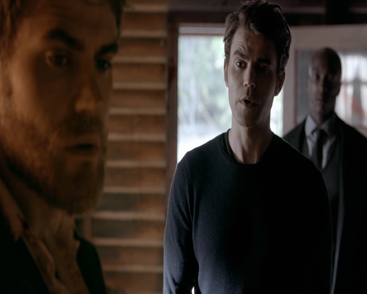 VampireDiaries-dot-nl_VVampireDiaries-dot-nl_VampireDiaries-8x07TheNextTimeIHurtSomebodyItCouldBeYou1372.jpg