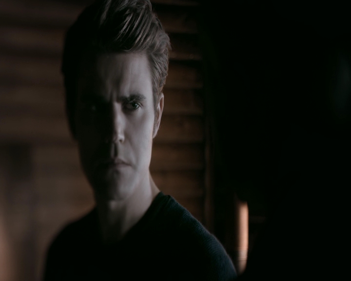 VampireDiaries-dot-nl_VVampireDiaries-dot-nl_VampireDiaries-8x07TheNextTimeIHurtSomebodyItCouldBeYou1399.jpg