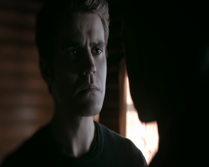 VampireDiaries-dot-nl_VVampireDiaries-dot-nl_VampireDiaries-8x07TheNextTimeIHurtSomebodyItCouldBeYou1421.jpg