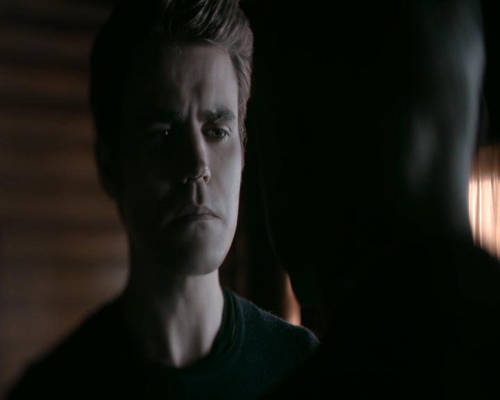 VampireDiaries-dot-nl_VVampireDiaries-dot-nl_VampireDiaries-8x07TheNextTimeIHurtSomebodyItCouldBeYou1431.jpg