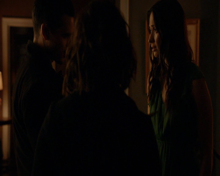 VampireDiaries-dot-nl_VVampireDiaries-dot-nl_VampireDiaries-8x07TheNextTimeIHurtSomebodyItCouldBeYou1486.jpg