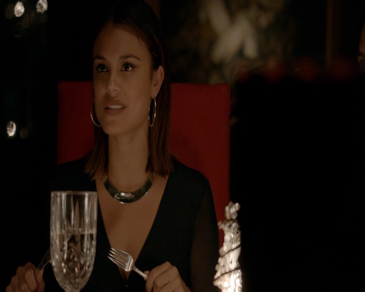 VampireDiaries-dot-nl_VVampireDiaries-dot-nl_VampireDiaries-8x07TheNextTimeIHurtSomebodyItCouldBeYou1519.jpg