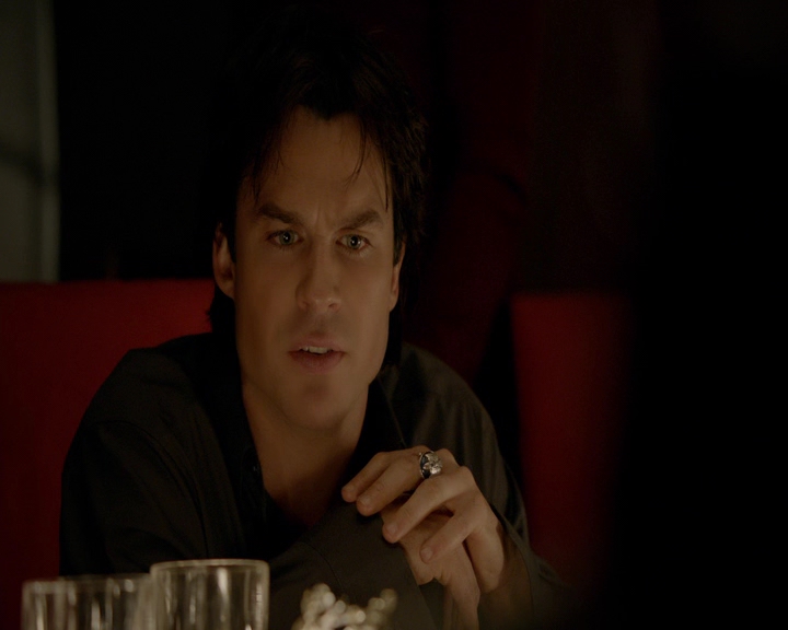 VampireDiaries-dot-nl_VVampireDiaries-dot-nl_VampireDiaries-8x07TheNextTimeIHurtSomebodyItCouldBeYou1529.jpg