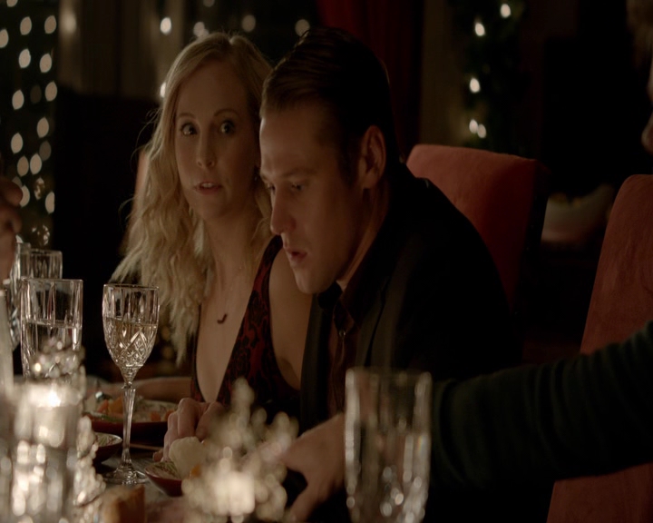 VampireDiaries-dot-nl_VVampireDiaries-dot-nl_VampireDiaries-8x07TheNextTimeIHurtSomebodyItCouldBeYou1542.jpg