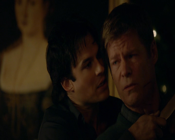 VampireDiaries-dot-nl_VVampireDiaries-dot-nl_VampireDiaries-8x07TheNextTimeIHurtSomebodyItCouldBeYou1563.jpg