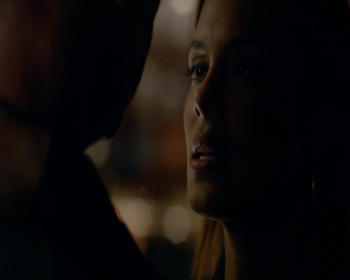 VampireDiaries-dot-nl_VVampireDiaries-dot-nl_VampireDiaries-8x07TheNextTimeIHurtSomebodyItCouldBeYou1699.jpg