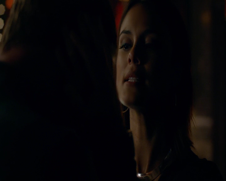 VampireDiaries-dot-nl_VVampireDiaries-dot-nl_VampireDiaries-8x07TheNextTimeIHurtSomebodyItCouldBeYou1728.jpg