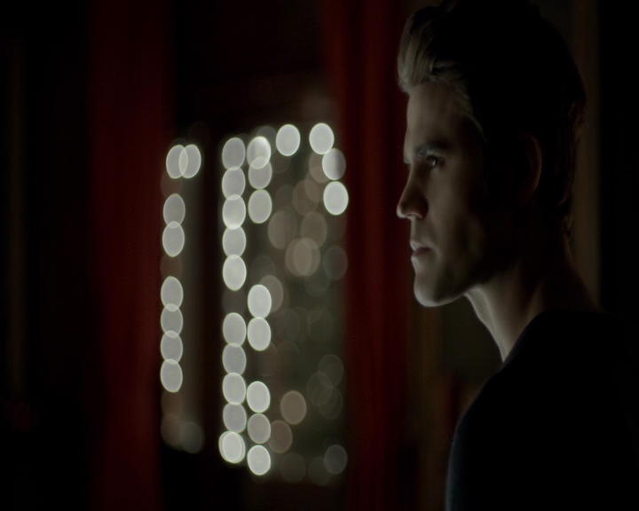 VampireDiaries-dot-nl_VVampireDiaries-dot-nl_VampireDiaries-8x07TheNextTimeIHurtSomebodyItCouldBeYou1769.jpg