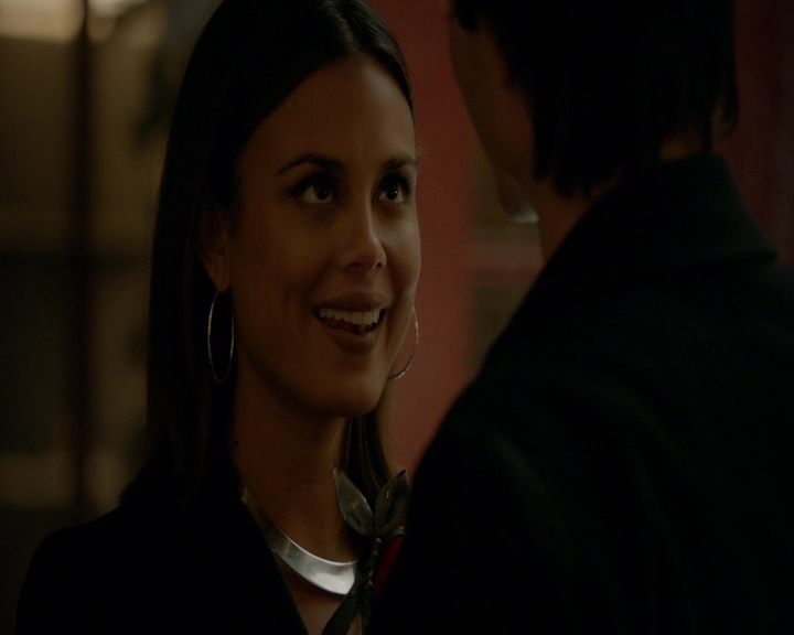 VampireDiaries-dot-nl_VVampireDiaries-dot-nl_VampireDiaries-8x07TheNextTimeIHurtSomebodyItCouldBeYou1868.jpg