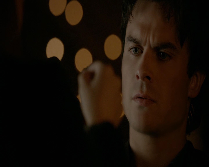 VampireDiaries-dot-nl_VVampireDiaries-dot-nl_VampireDiaries-8x07TheNextTimeIHurtSomebodyItCouldBeYou1885.jpg