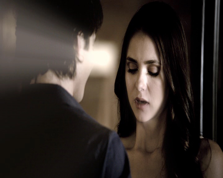 VampireDiaries-dot-nl_VVampireDiaries-dot-nl_VampireDiaries-8x07TheNextTimeIHurtSomebodyItCouldBeYou1889.jpg