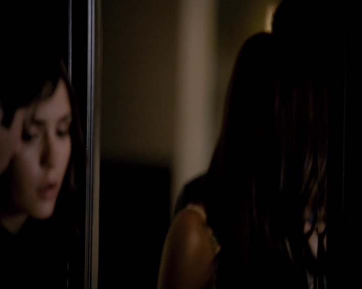 VampireDiaries-dot-nl_VVampireDiaries-dot-nl_VampireDiaries-8x07TheNextTimeIHurtSomebodyItCouldBeYou1890.jpg