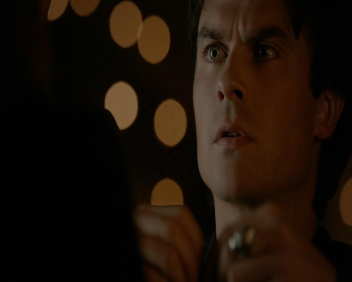 VampireDiaries-dot-nl_VVampireDiaries-dot-nl_VampireDiaries-8x07TheNextTimeIHurtSomebodyItCouldBeYou1893.jpg