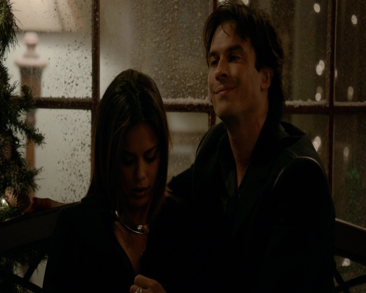 VampireDiaries-dot-nl_VVampireDiaries-dot-nl_VampireDiaries-8x07TheNextTimeIHurtSomebodyItCouldBeYou1919.jpg