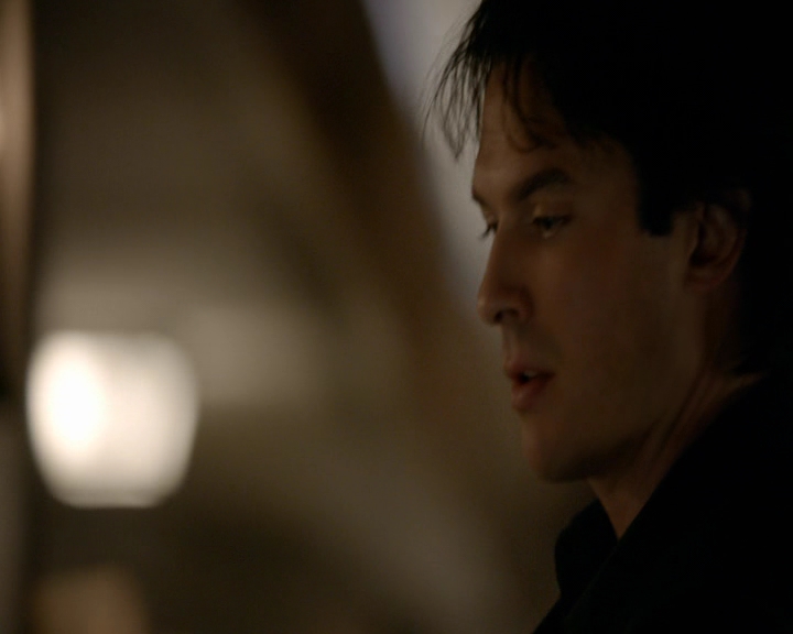 VampireDiaries-dot-nl_VVampireDiaries-dot-nl_VampireDiaries-8x07TheNextTimeIHurtSomebodyItCouldBeYou1928.jpg