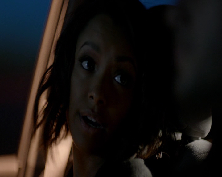 VampireDiaries-dot-nl_VVampireDiaries-dot-nl_VampireDiaries-8x07TheNextTimeIHurtSomebodyItCouldBeYou1964.jpg