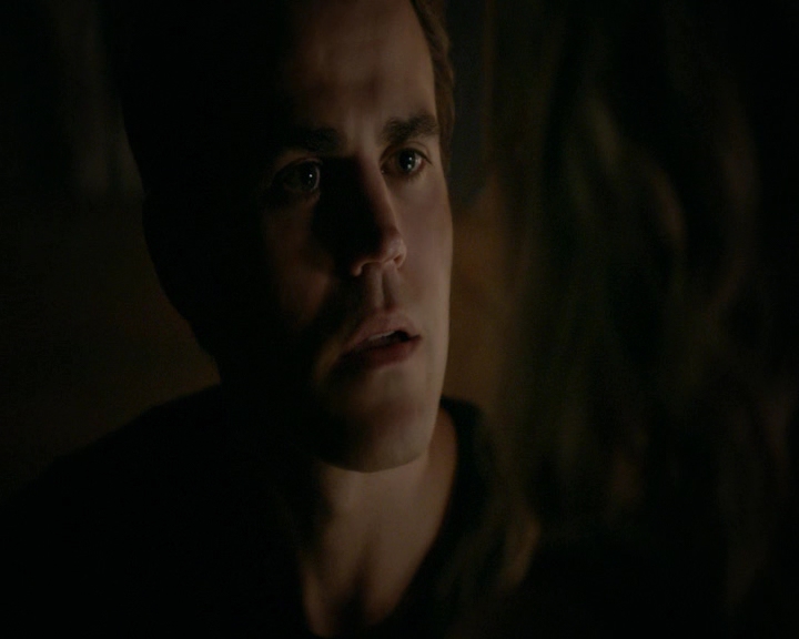 VampireDiaries-dot-nl_VVampireDiaries-dot-nl_VampireDiaries-8x07TheNextTimeIHurtSomebodyItCouldBeYou2027.jpg