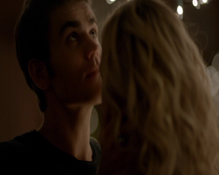 VampireDiaries-dot-nl_VVampireDiaries-dot-nl_VampireDiaries-8x07TheNextTimeIHurtSomebodyItCouldBeYou2047.jpg