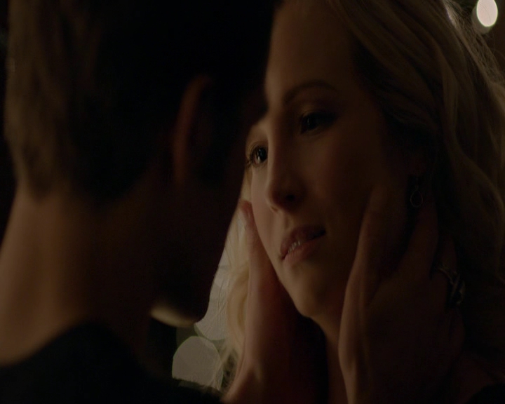 VampireDiaries-dot-nl_VVampireDiaries-dot-nl_VampireDiaries-8x07TheNextTimeIHurtSomebodyItCouldBeYou2056.jpg