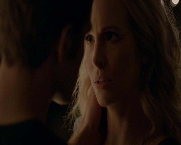 VampireDiaries-dot-nl_VVampireDiaries-dot-nl_VampireDiaries-8x07TheNextTimeIHurtSomebodyItCouldBeYou2083.jpg