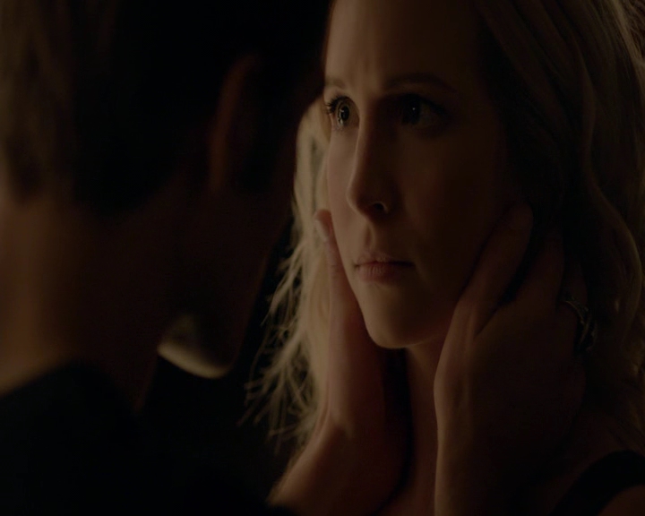 VampireDiaries-dot-nl_VVampireDiaries-dot-nl_VampireDiaries-8x07TheNextTimeIHurtSomebodyItCouldBeYou2094.jpg