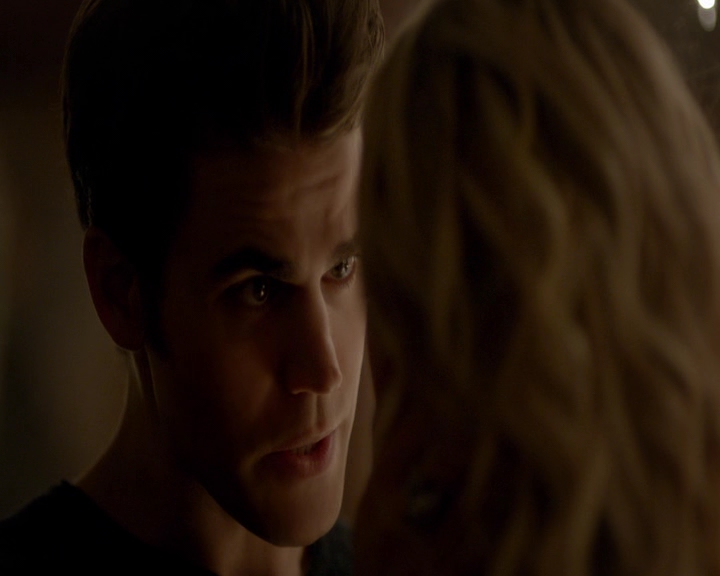 VampireDiaries-dot-nl_VVampireDiaries-dot-nl_VampireDiaries-8x07TheNextTimeIHurtSomebodyItCouldBeYou2100.jpg