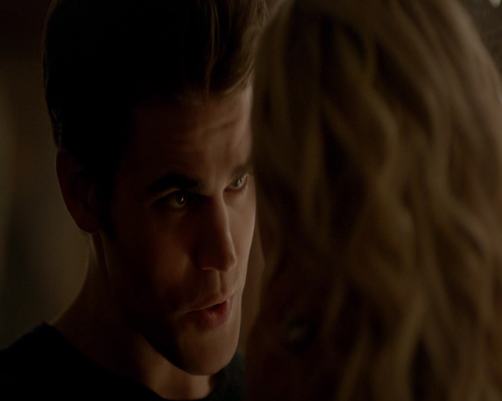 VampireDiaries-dot-nl_VVampireDiaries-dot-nl_VampireDiaries-8x07TheNextTimeIHurtSomebodyItCouldBeYou2104.jpg