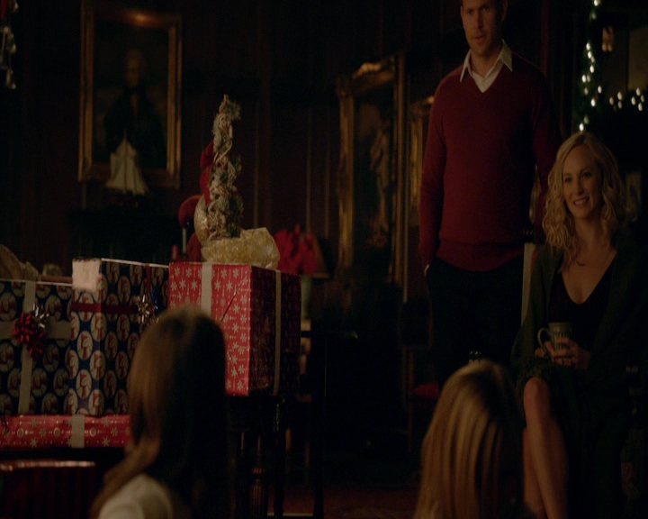 VampireDiaries-dot-nl_VVampireDiaries-dot-nl_VampireDiaries-8x07TheNextTimeIHurtSomebodyItCouldBeYou2213.jpg