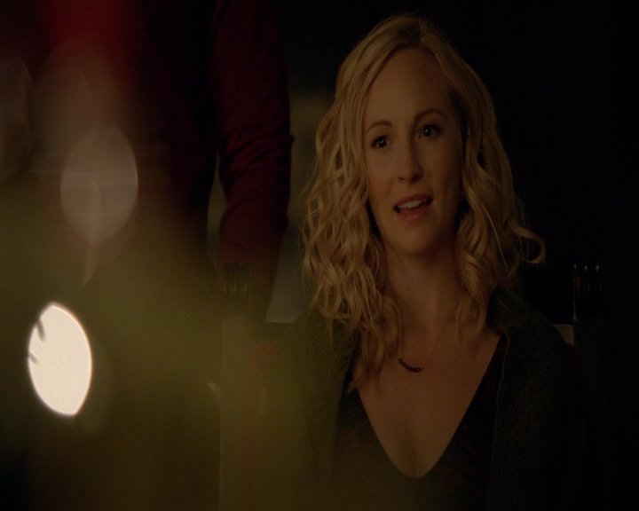 VampireDiaries-dot-nl_VVampireDiaries-dot-nl_VampireDiaries-8x07TheNextTimeIHurtSomebodyItCouldBeYou2225.jpg