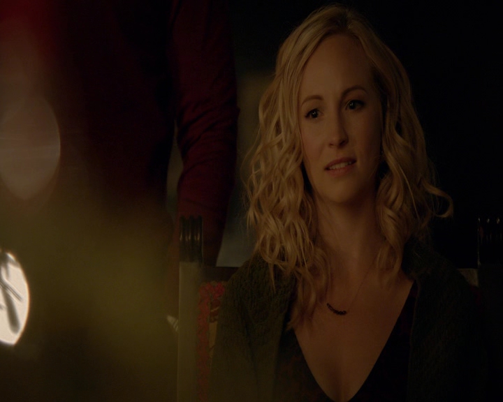 VampireDiaries-dot-nl_VVampireDiaries-dot-nl_VampireDiaries-8x07TheNextTimeIHurtSomebodyItCouldBeYou2227.jpg