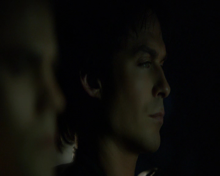 VampireDiaries-dot-nl_VVampireDiaries-dot-nl_VampireDiaries-8x07TheNextTimeIHurtSomebodyItCouldBeYou2275.jpg