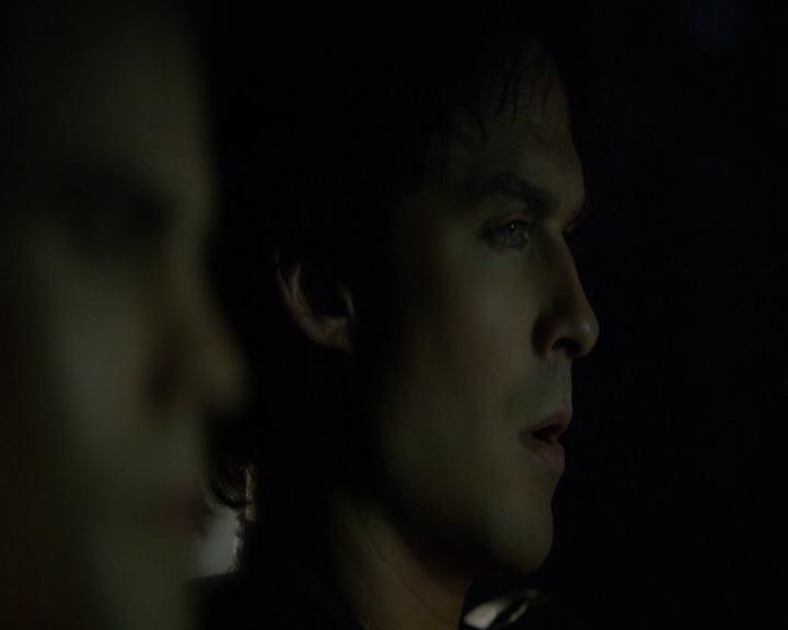 VampireDiaries-dot-nl_VVampireDiaries-dot-nl_VampireDiaries-8x07TheNextTimeIHurtSomebodyItCouldBeYou2276.jpg