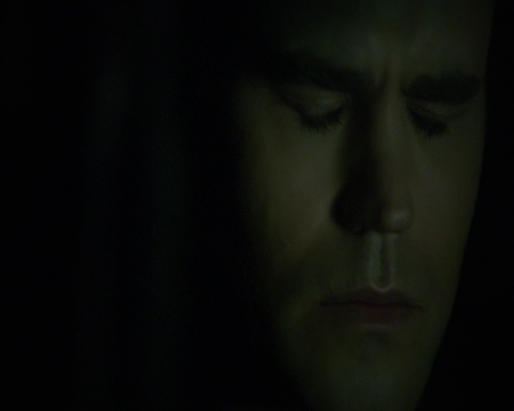 VampireDiaries-dot-nl_VVampireDiaries-dot-nl_VampireDiaries-8x07TheNextTimeIHurtSomebodyItCouldBeYou2325.jpg