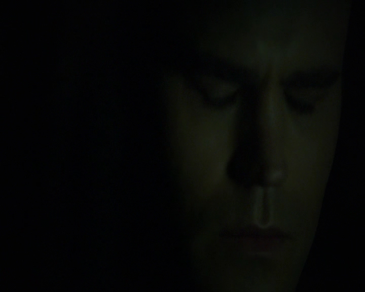 VampireDiaries-dot-nl_VVampireDiaries-dot-nl_VampireDiaries-8x07TheNextTimeIHurtSomebodyItCouldBeYou2326.jpg