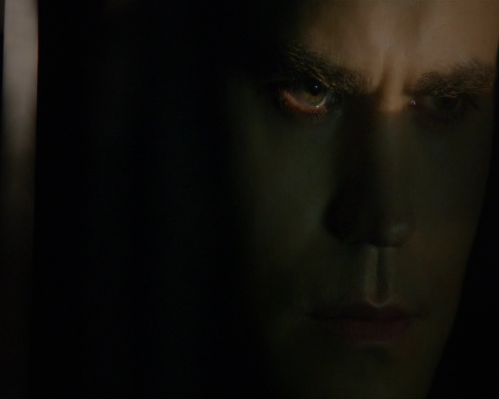 VampireDiaries-dot-nl_VVampireDiaries-dot-nl_VampireDiaries-8x07TheNextTimeIHurtSomebodyItCouldBeYou2330.jpg