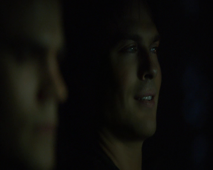 VampireDiaries-dot-nl_VVampireDiaries-dot-nl_VampireDiaries-8x07TheNextTimeIHurtSomebodyItCouldBeYou2340.jpg